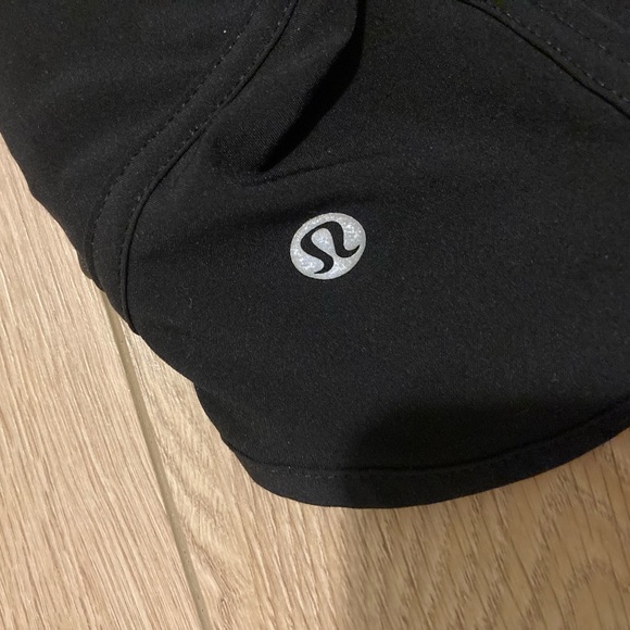Lululemon white hottie hot shorts size 0, black tracker shorts size 0, low rise - Picture 3 of 3